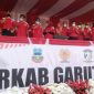 Kepala Bank BJB Cabang Garut, Maman Rukmana, (5 dari kanan) Menghadiri Pembukaan Porkab Garut 2021, di Lapang SOR Kerkhof, Jalan Merdeka Tarogong Kidul, Minggu (24/10/2021)