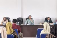 RAKORT. DP2KBP3A kabupaten Garut melaksanakan Rakor  Program Terpadu P2WKSS yang dilaksanakan di Aula DPPKBPPPA Garut, Jalan Terusan Pahlawan, Kecamatan Tarogong Kidul, Kabupaten Garut, Selasa (9/11/2021) 