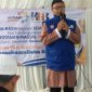 Kordinator Sedekah Kreatif Wilayah Priangan Timur, Sena Rival saat memberikan sambutan Pada acara Khitanan massal 1000 anak, Sabtu (6/11/2021)