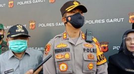 Kapolres Garut AKBP Wirdhanto Hadicaksono saat memberikan sambutan pada Apel Gabungan Operasi Lilin Lodaya 2021