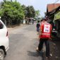 Wakil Bupati Garut, dr. Helmi Budiman monitoring perbaikan jalan di Jalan Samarang, Kecamatan Tarogong Kaler, Kabupaten Garut, Sabtu(25/12/2021). (Foto : Yogi Budiman/Diskominfo Garut)