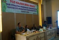 *Caption :* Pelaksanaan acara _Focus Group Discussion_ (FGD) tentang Pengelolaan dan Pengembangan Desa Wisata yang ada di Kabupaten Garut, bertempat di Desa Wisata Saung Ciburial, Desa Sukalaksana, Kecamatan Samarang, Kabupaten Garut, Jum'at (28/01/2022). (Foto : Febri Noptageri/Diskominfo Garut).