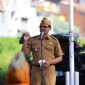 Wabup Garut, dr. Helmi Budiman, memberikan sambutan dalam acara Apel Pagi di Alun-Alun Tarogong, KecamatanTarogong Kaler, Kabupaten Garut, Senin (24/01/2022). (Foto : Yogi Budiman/Diskominfo Garut).