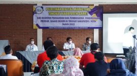 Pelaksanaan Pelatihan Digital Marketing Tingkat Kabupaten Garut yang diinisiasi oleh Disperindag ESDM Garut, di Aula Hotel and Resort Bukit Alamanda, Jalan Raya Samarang, Kecamatan Tarogong Kidul, Kabupaten Garut, Rabu (26/01/2021). (Foto : Anggana Mulia Karsa/Diskominfo Garut).