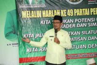 Wakil Bupati Garut, dr. Helmi Budiman, mengahadiri acara Harlah PPP ke 49 Tingkat Kabupaten Garut, yang dilaksanakan di Sekretariat DPC PPP Garut, Jalan Pembangunan, Kecamatan Tarogong Kidul, Kabupaten Garut, Selasa (11/01/2022). (Foto : Yogi Budiman/Diskominfo Garut).