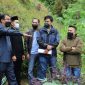 Wakil Bupati Garut, dr. Helmi Budiman melakukan monitoring pembangunan pasar modern yang berlokasi di Desa Pamalayan, Kecamatan Cisewu, Kabupaten Garut, Kamis (10/2/2022). 
(Foto: Yogi Budiman/ Diskominfo Garut)
