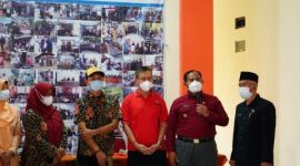 Pelaksanaan acara Peresmian Pemasangan Kaki Palsu untuk disabilitas yang digelar di Gedung Sosial Center, Kantor Dinsos Garut, Jalan Patriot, Kecamatan Tarogong Kidul, Kabupaten Garut, Selasa (15/2/2022).
(Foto: Anggana Mulia/ Diskominfo Garut)