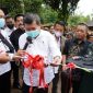 Pelaksanaan peresmian jalan poros penghubung Kecamatan Pakenjeng dan Kecamatan Cikelet, yang berlokasi di Desa Neglasari, Kecamatan Pakenjeng, Kabupaten Garut, Rabu (9/2/2022). (Foto : Deni Seftiana/Diskominfo Garut).