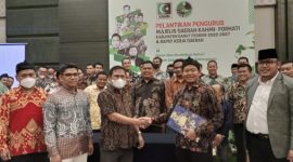 Serah Terima Jabatan dari Ketua Presidium KAHMI Garut Periode 2016-2021 Dr Junaidin Basri  kepada Ketua Presidium KAHMI Garut Periode 2022-2027 Dr H Aja Rowikarim,M.Ag , di Ballroom Hotel Harmoni, Sabtu, (26/3/2022)
