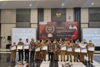 Bupati Garut, Rudy Gunawan menghadiri acara Penyerahan Hasil Evaluasi AKIP di Lingkungan Pemerintah Kabupaten Garut yang diselenggarakan di Ballroom Hotel Harmoni, Jalan Cipanas Baru, Kecamatan Tarogong Kaler, Kabupaten Garut, Senin (6/6/2022).