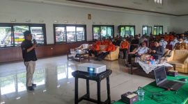 Pelaksanaan Kegiatan Seminar Komunikasi Sosial (Komsos) bersama Korem 062/TN, bertema “Pemanfaatan Media Sosial di Era Digital”, di Aula Makorem 062/Tarumanagara, Jalan Bratayuda, Kecamatan Garut Kota, Kabupaten Garut, Rabu (22/6/2022).