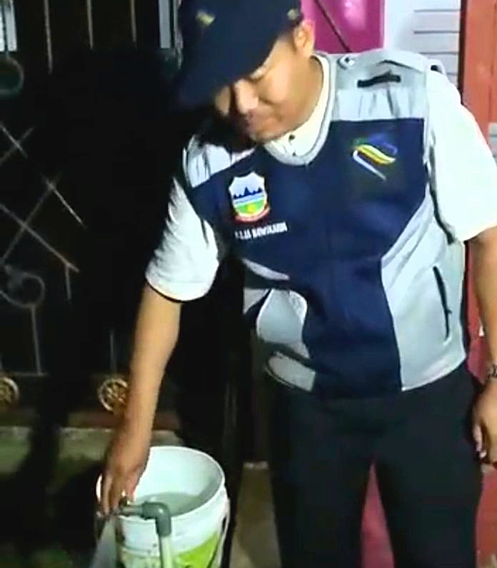 Direktur Utama PDAM Tirta Intan Garut Dr H Aja Rowikarim memastikan layanan air bersih kembali normal
