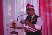 SAMBUTAN. Gubernur Jawa Barat Ridwan Kamil saat memberikan sambutan dalam peresmian Momen Pengrajin Bendera Merah Putih Asli Garut, Senin (22/8/2022).