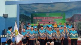 Ketua PW PGM Indonesia Jawa Barat, melantik Pengurus  PD PGM Indonesia Kabupaten Garut, di Aula MAN 2 Garut, Rabu (5/10/2022)