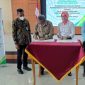 Kepala BPJamsostek Tasikmalaya Zeddy Agusdien menandatangani MoU dengan Kejaksaan Negeri Garut Terkait penegakkan kesadaran jaminan sosial ketenagakerjaan,  Di kantor Kejaksaan Negeri Garut, Kamis (27/10/2022)