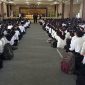 ANTUSIAS.Ribuan Mahasiswa baru dari Program Sarjana dan Pascasarjana  IPI Garut mengikuti Pengenalan Kehidupan Kampus Bagi Mahasiswa Baru (PKKMB) di Kampus IPi Garut, Senin (3/10/2022)