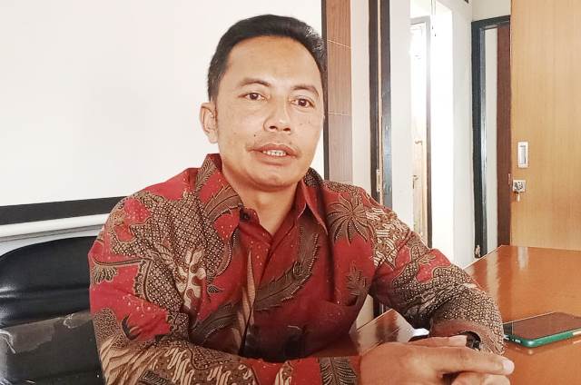 Anggota Komisi IV juga Wakil Ketua Fraksi PPP DPRD Kabupaten Garut Ade Husna,S.Pd.I, MM. Pd 