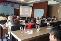 SOSIALISASI.Sosialisasi Pendidikan Politik Dalam Upaya Meningkatkan Partisipasi Masyarakat, Pada Penyelenggaraan Pemilihan Umum di Kabupaten Garut. Kegiatan Pendidikan Politik bagi pemula, yang diutamakan pemilih pemula dari purnawirawan TNI dan Polri, di Rancabango Hotel and Resort Kecamatan Tarogong Kaler, Rabu (2/11/2022)