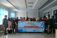 POTO BERSMA. Para Peserta pelatihan Pembuatan Kicimpring berpoto bersama usai mengikuti pelatihan di aula Kecamatan Bayuresmi, beberapa hari yang lalu