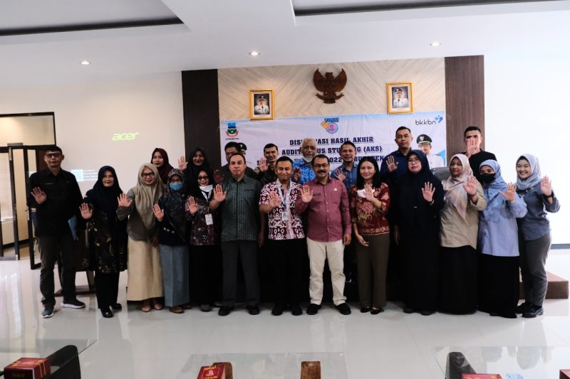 Pelaksanaan Diseminasi Hasil Akhir AKS Semester II Tahun 2022 yang dilaksanakan di Aula DPPKBPPPA Garut, Jalan Terusan Pahlawan, Kecamatan Tarogong Kidul, Kabupaten Garut, Selasa (27/12/2022)