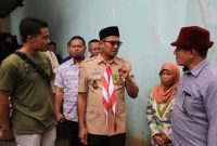 Wakil Bupati Garut, dr. Helmi Budiman, meninjau pembangunan Rutilahu di Desa Sukamaju, Kecamatan Cilawu, Kabupaten Garut, Selasa (27/12/2022)