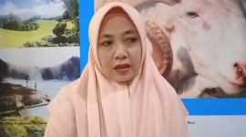 Ketua DWP Kemenag Kabupaten Garut, Hj Euis Karwati Cece Hidayat