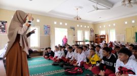 Sebanyak 130 siswa SDS Miftahul Falah Cikajang Garut mengikuti program Membumikan Al-Quran dan Melangitkan Doa, Selasa (10/1/2023).