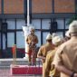 Wakil Bupati Garut, dr. Helmi Budiman, memberikan pengarahan dalam acara Apel Gabungan yang dilaksanakan di Lapangan Sekretariat Daerah (Setda) Garut, Jalan Pembangunan, Kecamatan Tarogong Kidul, Kabupaten Garut, Senin (16/1/2023). (Foto : M. Azi Zulhakim, Deni Septyan, & Rifa Fathudin/Diskominfo Garut).