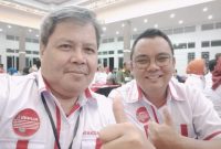 Anggota Dewan Pembina DPC PAPPRI Kabupaten Garut H Yudhistira Handikadireja Poto bersama Wakil ketua PAPPRI Kabupaten Garut Asep Sudrajat usai Pelantikan DPC PAPPRI Kabupaten Garut Periode 2022-2027, di Gedung Pendopo Garut, Jalan Kabupaten, Kecamatan Garut Kota, Kabupaten Garut, Senin (27/2/2023).