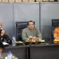 Wakil Bupati Garut, dr. Helmi Budiman memimpin Rapat Koordinasi Penetapan Status Bencana Gempa Bumi di Kabupaten Garut, berlangsung di Kantor BPBD Garut, Jalan Terusan Pahlawan, Kecamatan Tarogong Kidul, Kabupaten Garut, Kamis malam (2/2/2023). (Foto: Yogi Budiman/ Diskominfo Garut)