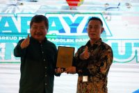 Bupati Garut, Rudy Gunawan, memberikan sambutan dalam acara Baraya UMKM Garut bertema 