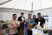 Bupati Garut, Rudy Gunawan membuka secara resmi Garut Creative Fair, di Halaman Alun-alun Garut, Kecamatan Garut Kota, Kabupaten Garut, Sabtu (18/2/2023).

(Foto: Deni Seftiana/ Anggana Mulia/ Moch Ahdiansyah/ Diskominfo Garut