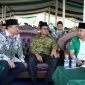 Wakil Bupati Garut dr H Helmi bersama Wakil ketua Tanfidziah PCNU kabupaten Garut Dr. Ir. H. Abdusy Syakur Amin, M.Eng dan Ketua GP Ansor dalam Puncak Harlah Seabad NU di SOR Ciateul, Minggu (19/2/2023)