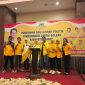 Ketua Fraksi Partai Golkar DPRD Kabupaten Garut Deden Sopian, SH.I (keempat dari Kanan) saat mengikuti Pendidikan dan latihan politik fungsionaris Partai Golkar Kabupaten Garut
