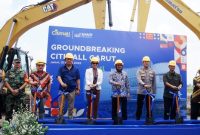 Pelaksanaan Peletakkan Batu Pertama atau Ground Breaking Pembangunan Citimall Garut yang berlokasi di Jalan Jenderal Sudirman, Kecamatan Karangpawitan, Kabupaten Garut, Jum'at (10/03/2023).