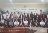 Sekretaris PDM Garut Dr. Agus Rahmat Nugraha, MAg, Poto bersama usai kegiatan Rapimda Pemuda Muhammadiyah Garut, Minggu (12/3/2023) 