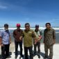 Bupati Garut, Rudy Gunawan melakukan monitoring pariwisata pantai yang berlokasi di Garut Selatan, Kabupaten Garut, Minggu (16/5/2023). 