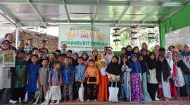 Yayasan Hurip Bagja yang mengelola bank sampah bekerjasama dengan DKM Al Hidayah dan Warga RT 03 Desa Sukaratu Kecamatan Banyuresmi, mengadakan kegiatan Green Ramadhan Festival I