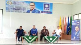 Ketua Sekolah Tinggi Agama Islam Darul Arqam atau Staida Muhammadiyah Garut,Dr Agus Rahmat, MAg, saat memebrikan sambutan dalam Kegiatan sosialisasi terkait Penyebarluasan Peraturan Daerah atau Perda Provinsi Jawa Barat Nomor 1 Tahun 2021 tentang Fasilitasi Penyelenggaraan Pesantren dilaksanakan di Aula STAIDA Muhammadiyah Garut, Jalan Bratayudha Nomor 39 Kecamatan Garut Kota, Kabupaten Garut, pada Selasa (4/4/2023).
