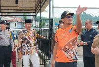 Wakil Bupati Garut, dr. Helmi Budiman melakukan monitoring objek wisata Situ Bagendit yang berlokasi di Kecamatan Banyuresmi, Kabupaten Garut, Jum'at (28/4/2023). (Foto: Yogi Budiman/ Diskominfo Garut)