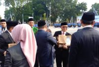 Ketua Pimpinan Daerah Muhammadiyah (PDM) Garut, H Mohammad Yusup Sapari, S.Pd., M MPd menerima Piagam Penghargaan 
dari Pemerintah Kabupaten Garut Atas Dedikasi, Pengabdian dan Sinergitas Dalam Memajukan Pendidikan di Kabupaten Garut