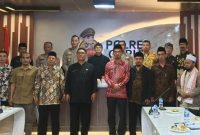 Kepala Kemenag Garut, H. Cece Hidayat didampingi jajarannya mengikuti Video Conference Anev Situasi Kamtibmas bersama Polres Garut, di Lt. 2 Ruang Rapat Polres Garut, Kamis (04/05/2023).