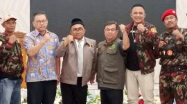 Enjang Tedi  (dua dari kiri) Dukung Muhammadiyah dan Aisyiyah Garut Jadi Mitra Pemerintah untuk Kemajuan Kabupaten Garut