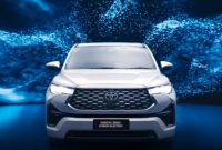 Toyota Kijang Innova Zenix Hybrid EV_ Menghadirkan Terobosan Teknologi Hybrid untuk Ekosistem Kelistrikan (Wartagarut.com)