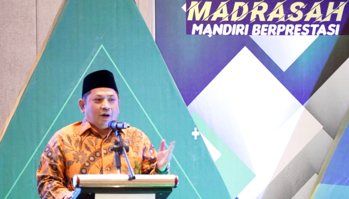Penguatan Kurikulum Pendidikan Moderasi Beragama di Madrasah_ Membangun Harmoni dalam Keberagaman Indonesia