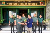 Perhutani KPH Garut Berikan Bantuan 700 Bibit Tanaman kepada Korem 062_Tarumanegara