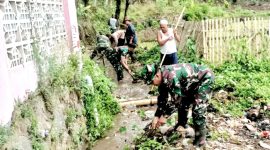 Musim Hujan Tiba, Koramil 1108_Kadungora Gerak Cepat Bersihkan Selokan