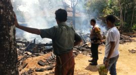 Rumah Panggung Terbakar, Polsek Cisompet Cek TKP