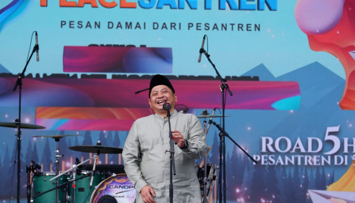 Garut Jadi Panggung Ketiga PeaceSantren di Pulau Jawa untuk Menyebarkan Pesan Damai dari Pesantren
poto: Direktur Jenderal Pendidikan Islam Kementerian Agama RI (Dirjen Pendis Kemenag RI), Prof. Dr. H. Muhammad Ali Ramdhani, S.TP., MT., 