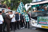 Dr. H. Saepulloh (kedua dari kiri): Komitmen Kemenag Garut dalam Pelayanan Haji yang Sempurna
